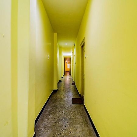 Отель Spot On 80135 Gopala Residency Дибругарх Экстерьер фото
