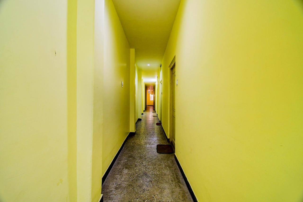 Отель Spot On 80135 Gopala Residency Дибругарх Экстерьер фото